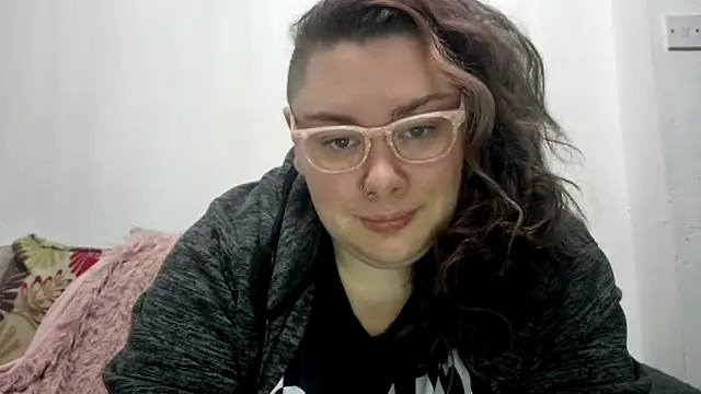 Bustycurves online show from November 19, 4:12 am