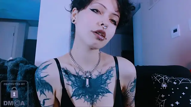 NaughtyLittleFox online show from July 13, 4:13 am