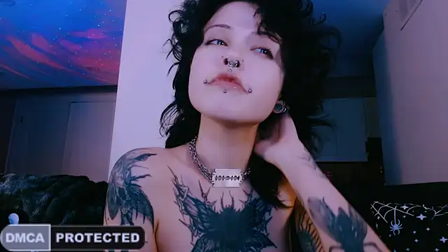 NaughtyLittleFox online show from May 12, 4:21 am