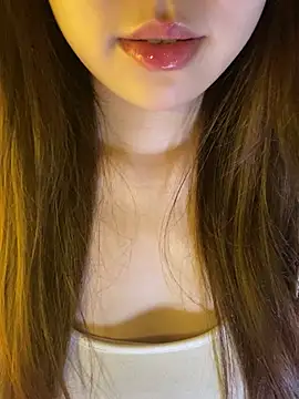 minmin2kk5 online show from May 10, 4:31 pm