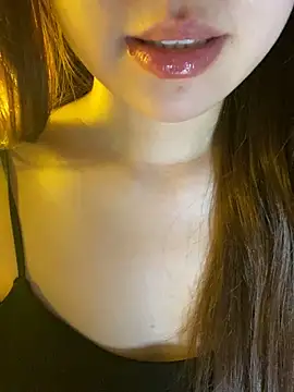 minmin2kk5 online show from May 16, 4:39 pm