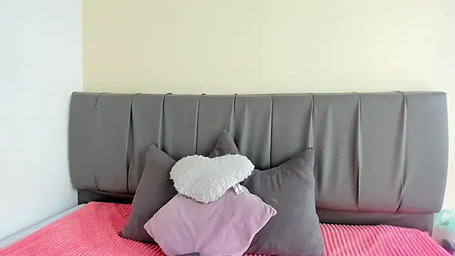 Cherllynn online show from December 22, 3:15 pm