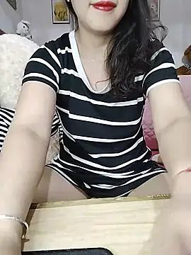 cream1299 online show from June 18, 9:19 pm