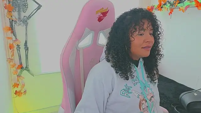 keyla roberts777 online show from October 22, 7:41 pm