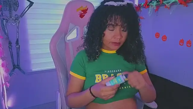 keyla roberts777 online show from October 8, 8:24 pm