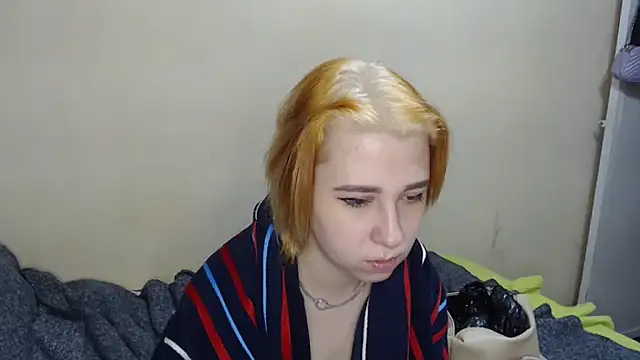 Gussie Bridie online show from December 17, 6:28 am