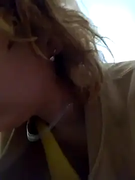 Gussie Bridie online show from November 13, 4:22 am