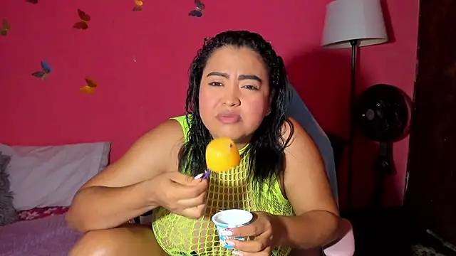 ivy roosx online show from May 18, 10:27 pm