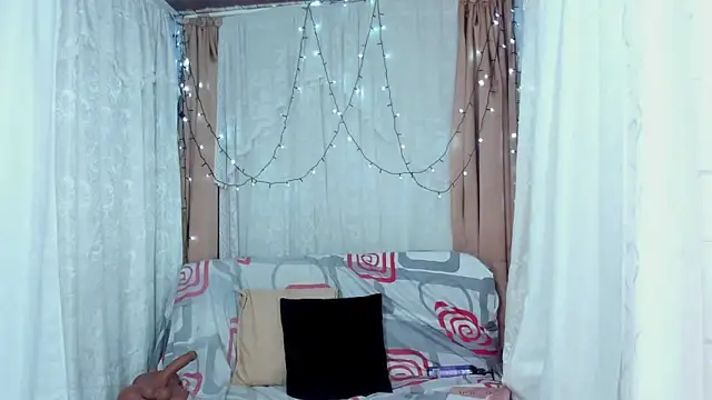 Ana off alana online show from May 16, 2:03 am