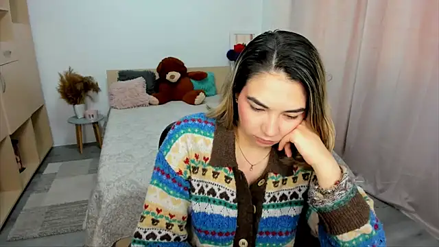 Alexa Dolly12 online show from May 13, 9:37 am