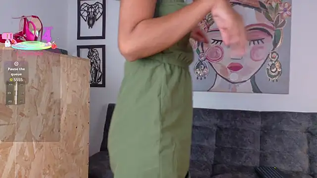 Snapshot of taty_miller chatting on September 8, 8:19 pm taty miller online show from September 8, 8:19 pm