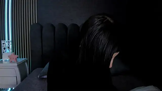 Nicolette ks  online show from May 6, 5:55 am
