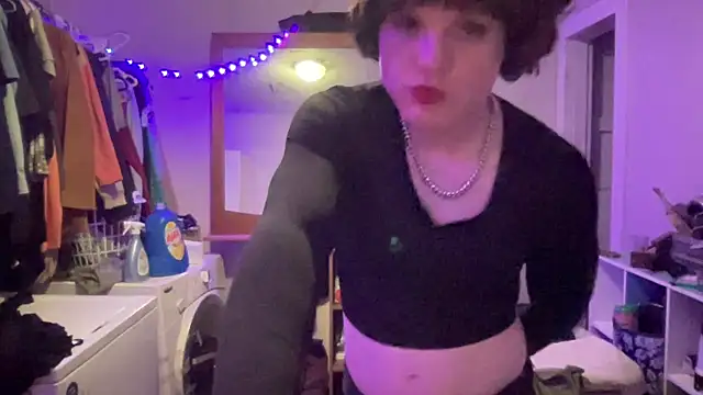 sum1betterthanmost online show from January 17, 12:51 am