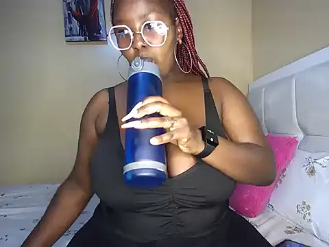 Sparkles J online show from October 14, 5:21 am