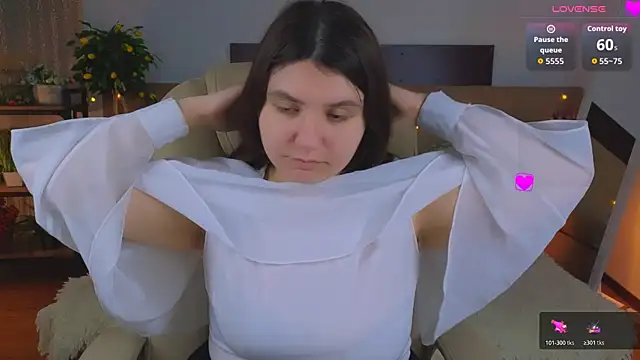 Viola  Shy online show from May 14, 9:42 pm