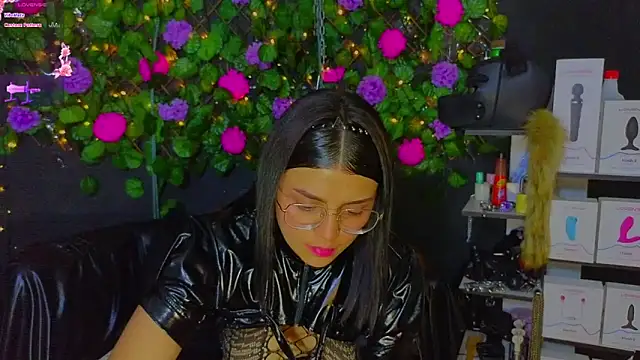 Sweett Mollyy online show from May 20, 11:35 pm