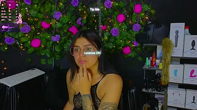 Sweett Mollyy online show from May 19, 11:34 pm
