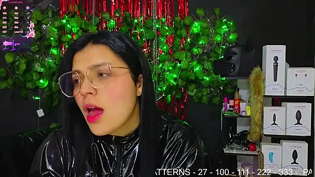 Sweett Mollyy online show from February 22, 4:13 am