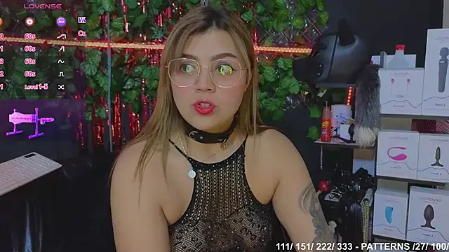 Sweett Mollyy online show from December 5, 2:22 am