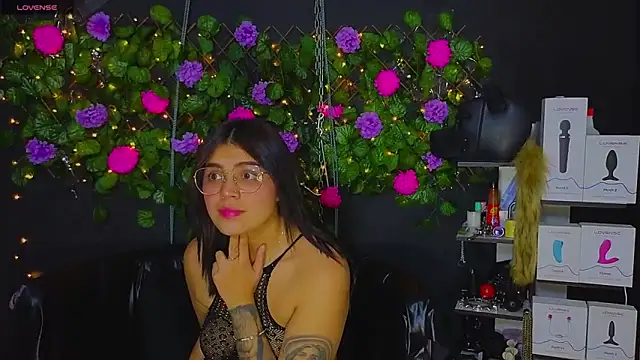 Sweett Mollyy online show from May 14, 11:43 pm