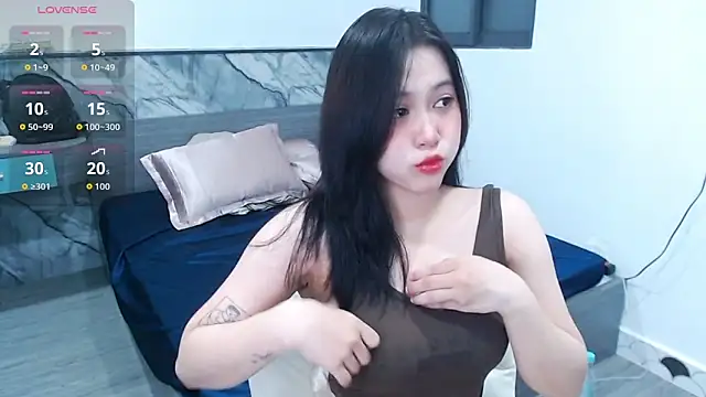 Lin SiYee online show from November 17, 12:06 pm