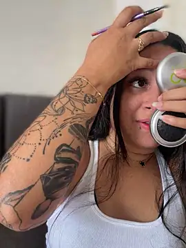 Pretty Isadora online show from October 8, 7:51 pm