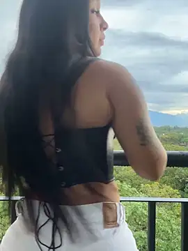 Pretty Isadora online show from December 4, 9:04 pm