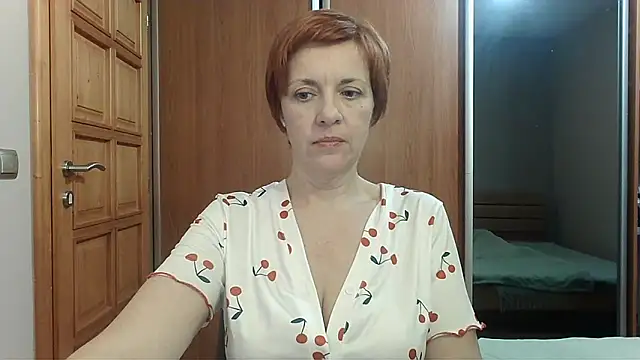 LoraLoraMay online show from March 22, 7:09 pm