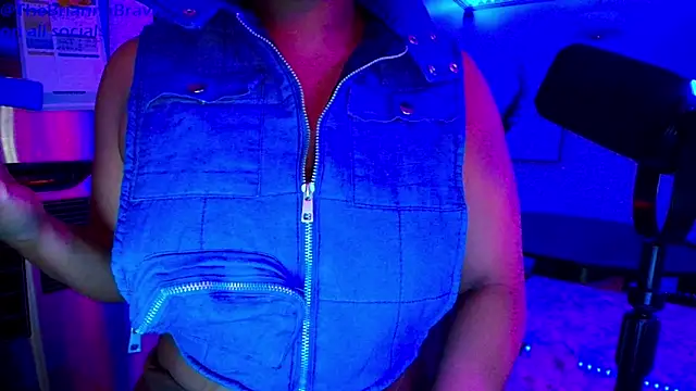 BriannaBrave online show from March 31, 8:25 am