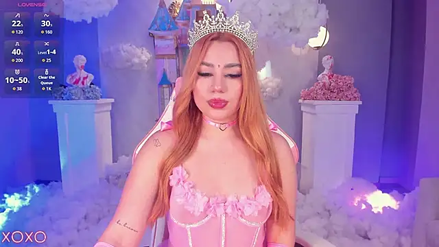 SamanthaKlein  online show from October 31, 5:42 am