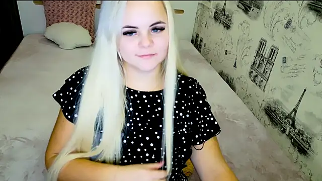 lovely-eyes online show from October 31, 8:13 pm