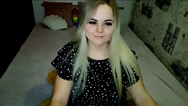 lovely-eyes online show from May 6, 8:02 pm