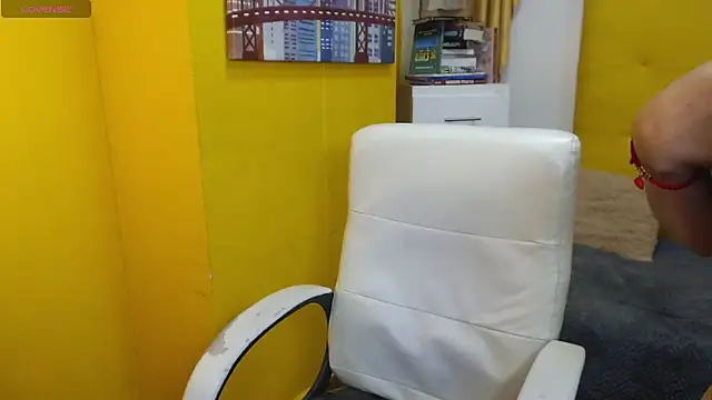 xlunna online show from November 14, 7:47 pm