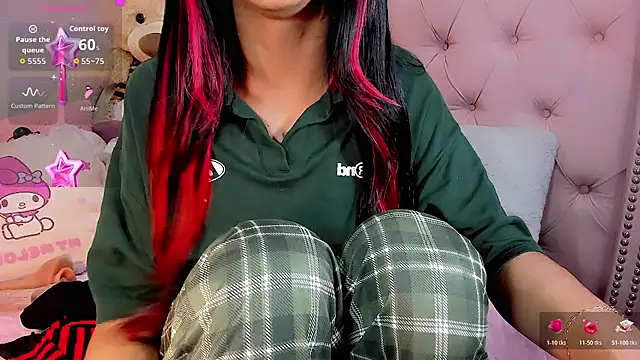 Cute Roxxy online show from May 11, 5:31 am