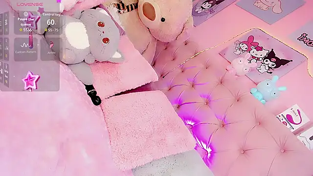 Cute Roxxy online show from May 10, 3:41 am