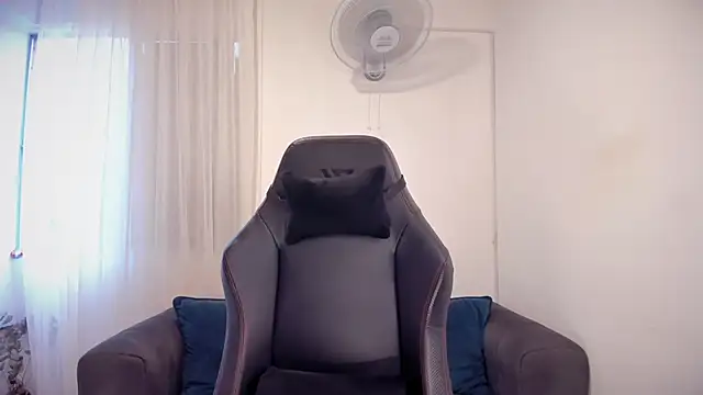 Kasandra Mature  online show from October 9, 10:14 pm