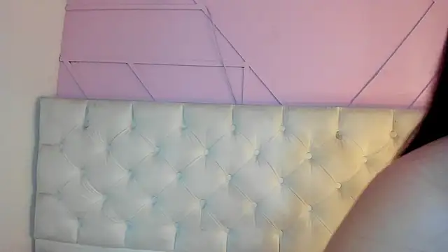 Alejita699 online show from April 23, 10:23 pm