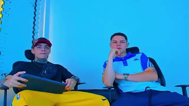 HOT boy2025 online show from November 14, 5:07 am