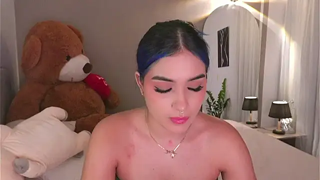 AnnyHizzle online show from October 14, 11:29 pm