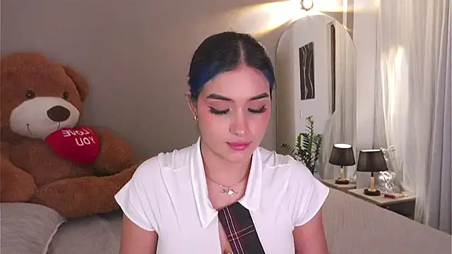 AnnyHizzle online show from November 2, 5:11 am