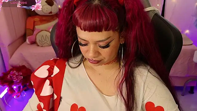 zoesullivan online show from April 26, 1:42 pm