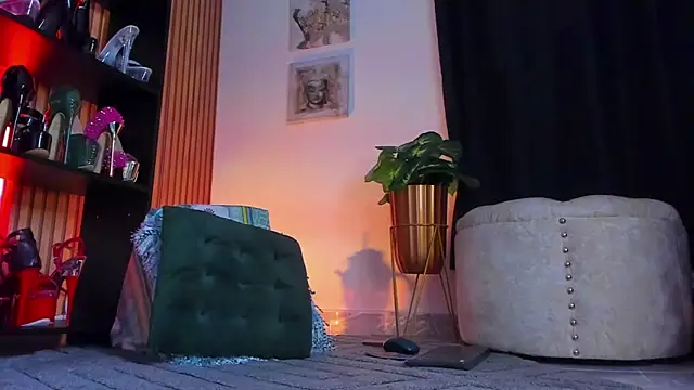 mia backer online show from May 10, 4:36 am