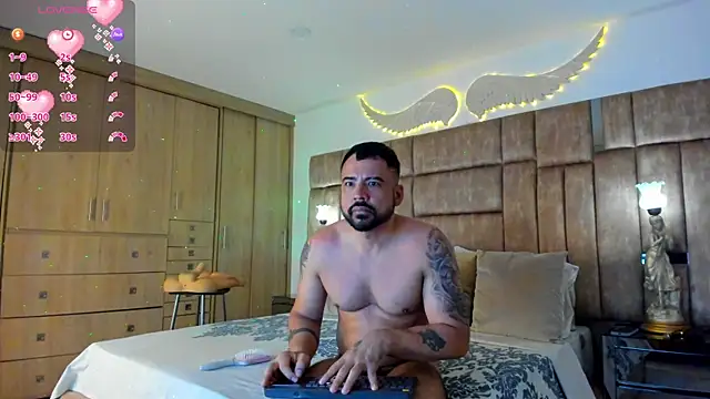 petterwilly1 online show from May 11, 3:07 pm