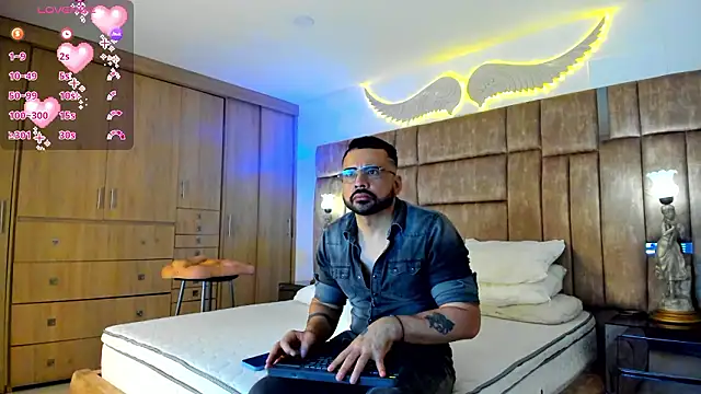 petterwilly1 online show from March 14, 11:06 pm