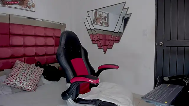 BarbaraKnox  online show from May 14, 6:47 pm