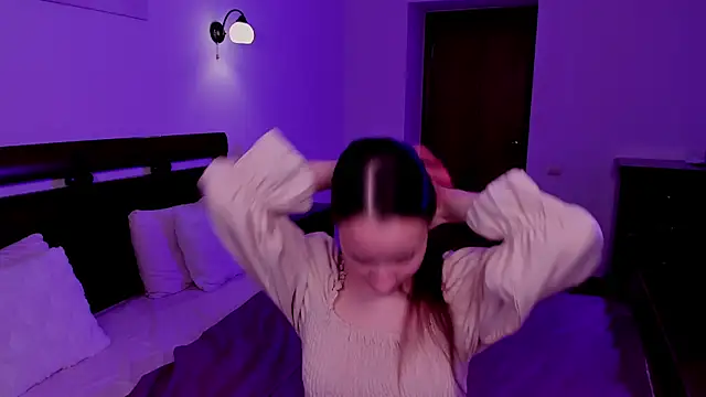 StaceySunny online show from May 9, 10:45 pm