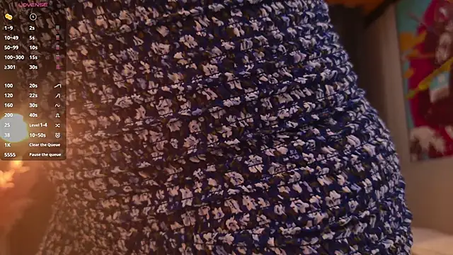 EmiliaDreams online show from November 12, 5:11 pm