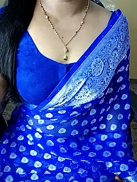 Lusty-couplee online show from May 19, 4:41 am