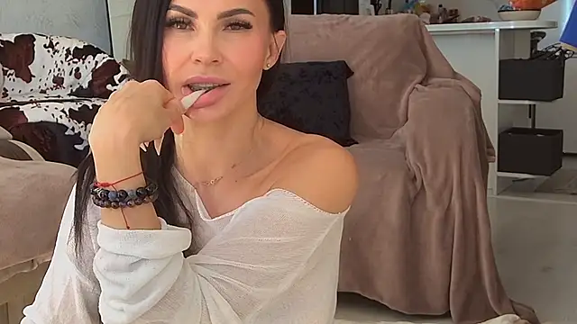 KimDavisBaby online show from February 12, 10:06 am