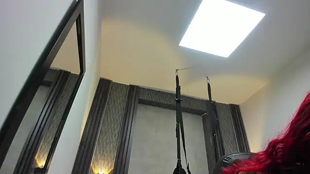 selene red  online show from May 11, 3:52 am